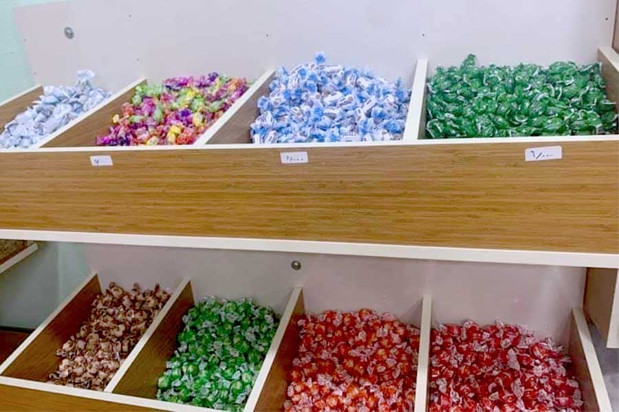 Sweets and Nuts Shop – George
