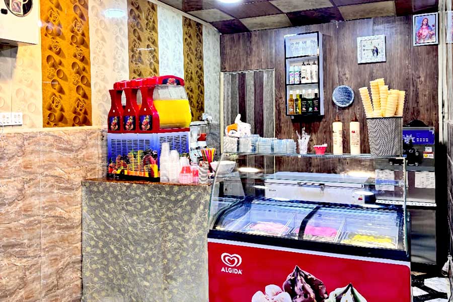 Ice cream parlor – Alain